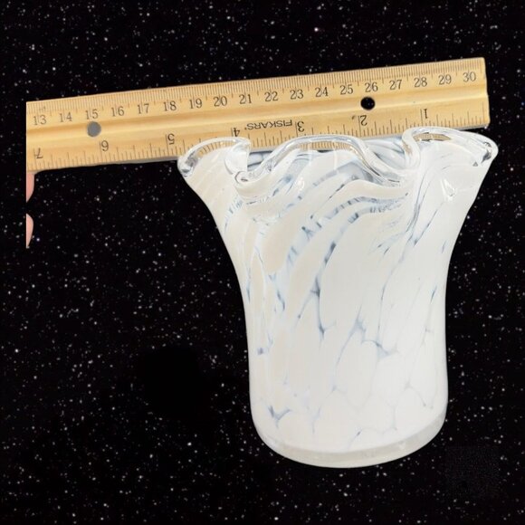 Art Glass Vase With White Specks Dots Ruffled Top Edge Glass Vase Vessel 5”T 5”W - Picture 5 of 15